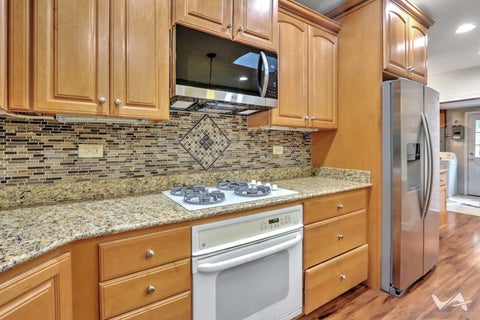 Tiny photo for 850 W Fabyan Parkway, Batavia, IL 60510 (MLS # 12690163)