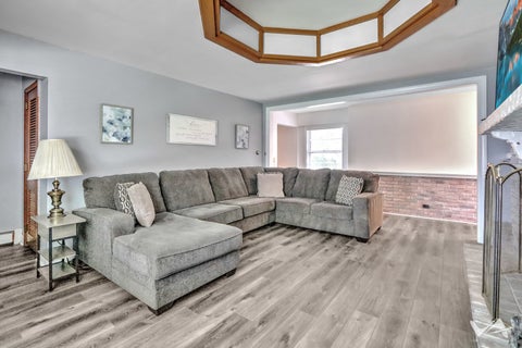 Tiny photo for 850 W Fabyan Parkway, Batavia, IL 60510 (MLS # 12690163)
