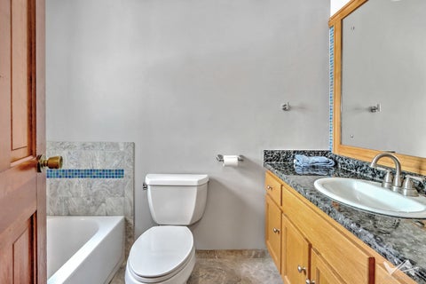 Tiny photo for 850 W Fabyan Parkway, Batavia, IL 60510 (MLS # 12690163)