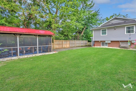Tiny photo for 850 W Fabyan Parkway, Batavia, IL 60510 (MLS # 12690163)