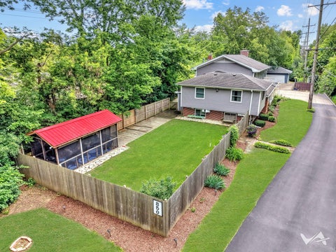 Tiny photo for 850 W Fabyan Parkway, Batavia, IL 60510 (MLS # 12690163)