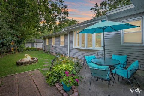 Tiny photo for 850 W Fabyan Parkway, Batavia, IL 60510 (MLS # 12690163)