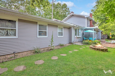 Tiny photo for 850 W Fabyan Parkway, Batavia, IL 60510 (MLS # 12690163)