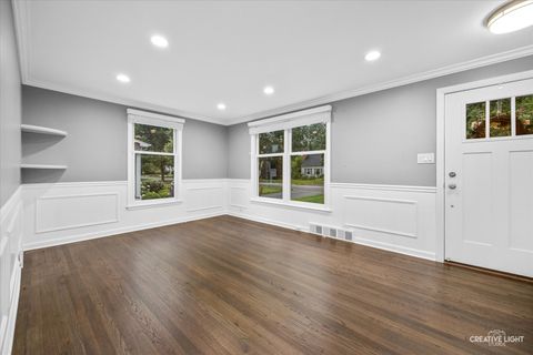Tiny photo for 1414 S 4th Street, St. Charles, IL 60174 (MLS # 12689122)