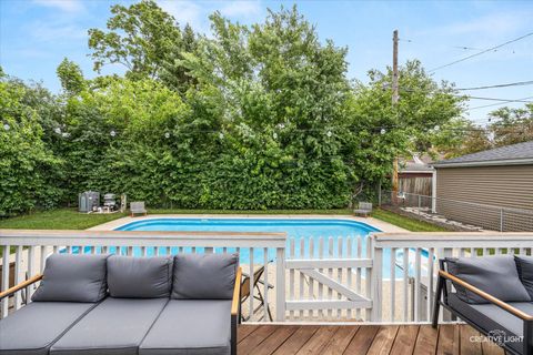 Tiny photo for 1414 S 4th Street, St. Charles, IL 60174 (MLS # 12689122)