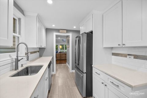 Tiny photo for 1414 S 4th Street, St. Charles, IL 60174 (MLS # 12689122)