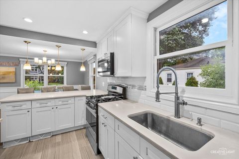 Tiny photo for 1414 S 4th Street, St. Charles, IL 60174 (MLS # 12689122)
