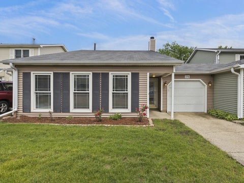 Photo of 376 Thorncliffe Drive, Glendale Heights, IL 60139 (MLS # 12705869)