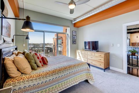 Tiny photo for 4846 N CLARK Street #510, Chicago, IL 60640 (MLS # 12610813)