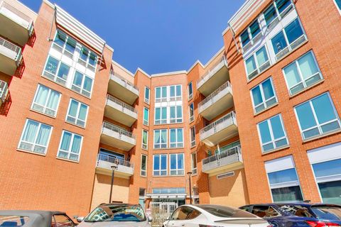 Tiny photo for 4846 N CLARK Street #510, Chicago, IL 60640 (MLS # 12610813)