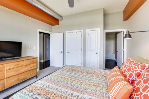 Tiny photo for 4846 N CLARK Street #510, Chicago, IL 60640 (MLS # 12610813)