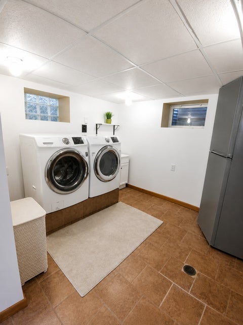 Tiny photo for 1520 Oakton Street, Park Ridge, IL 60068 (MLS # 12671759)