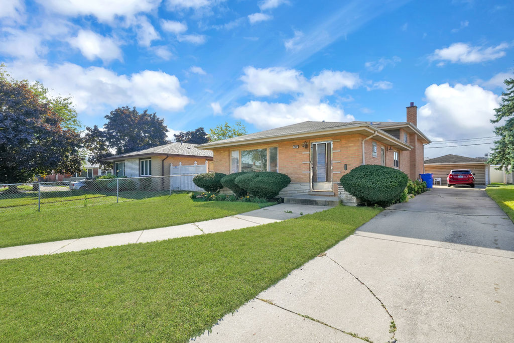 2907 W 86th Street