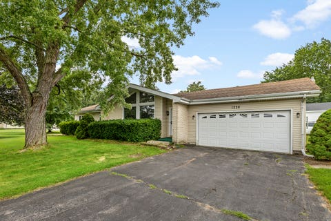 Tiny photo for St. Anne, IL 60964 (MLS # 12718346)