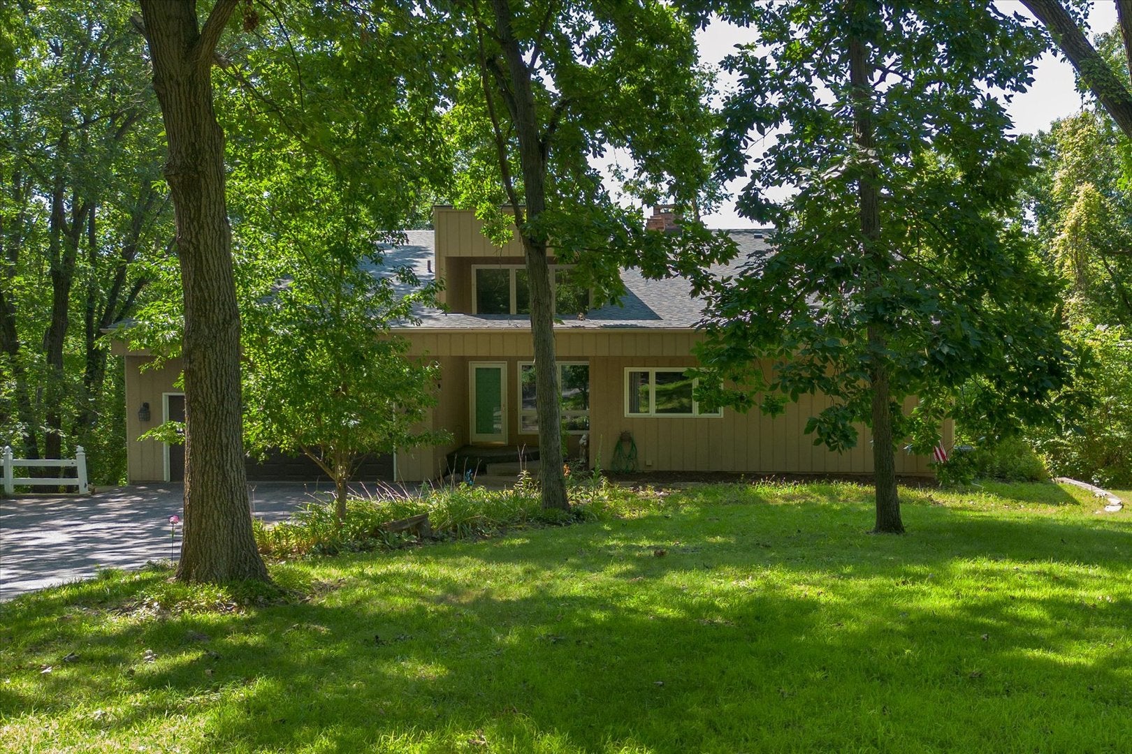 605 Sherwood Glen