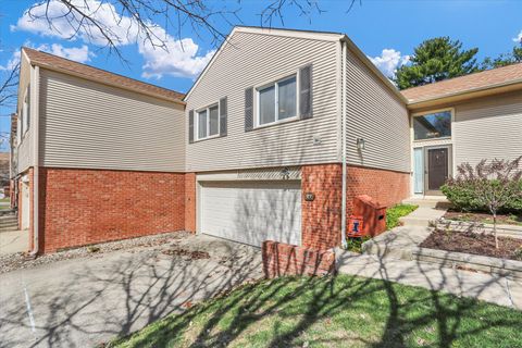 Tiny photo for 27 Fields East #0, Champaign, IL 61822 (MLS # 12587615)