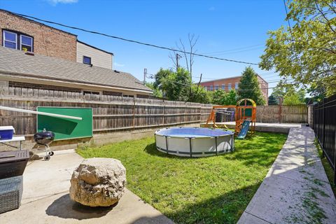 Tiny photo for 525 N Saint Louis Avenue, Chicago, IL 60624 (MLS # 12406859)