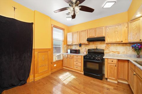 Tiny photo for 525 N Saint Louis Avenue, Chicago, IL 60624 (MLS # 12406859)