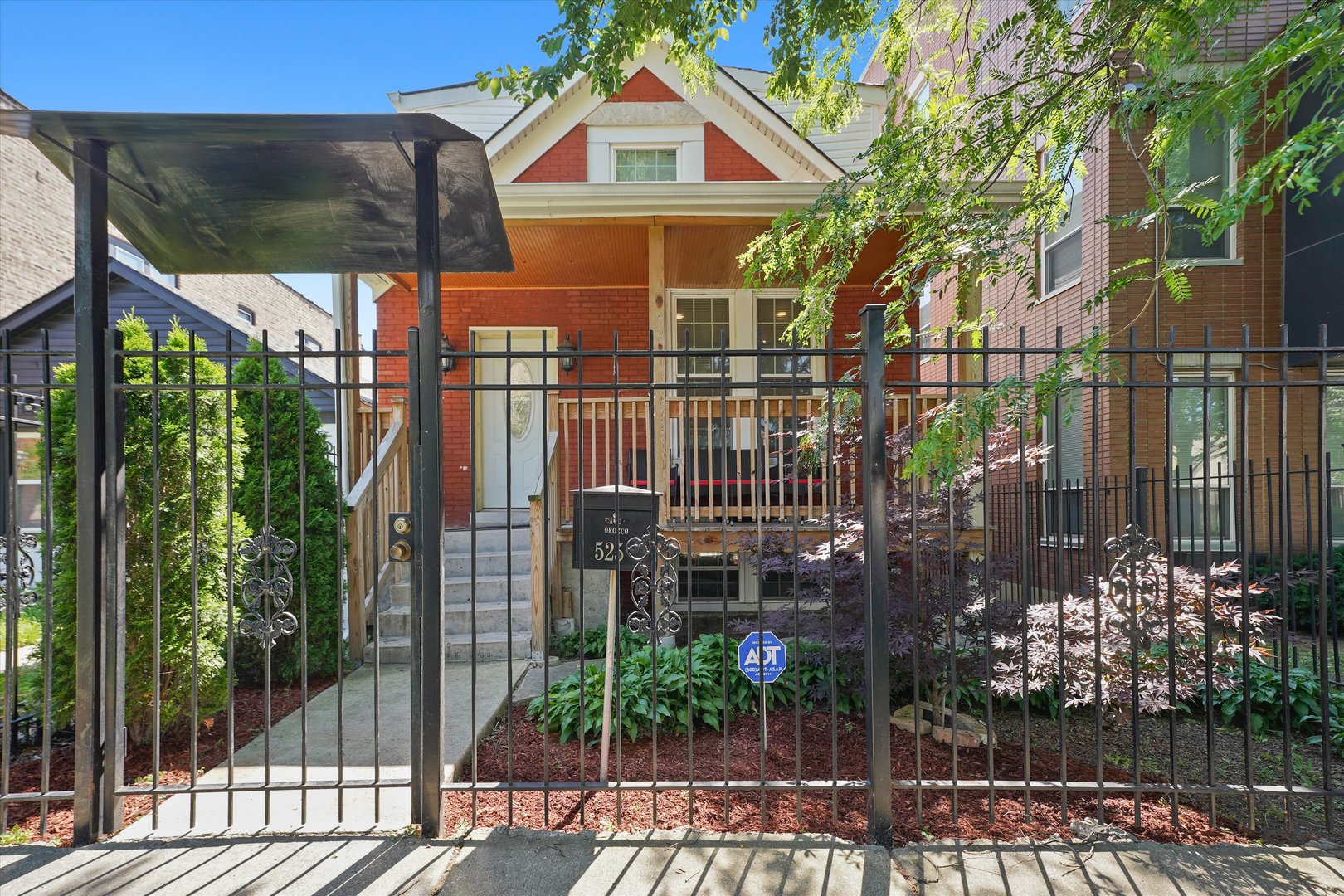 525 N Saint Louis Avenue