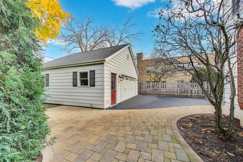 Tiny photo for 228 E Center Avenue, Lake Bluff, IL 60044 (MLS # 12518325)