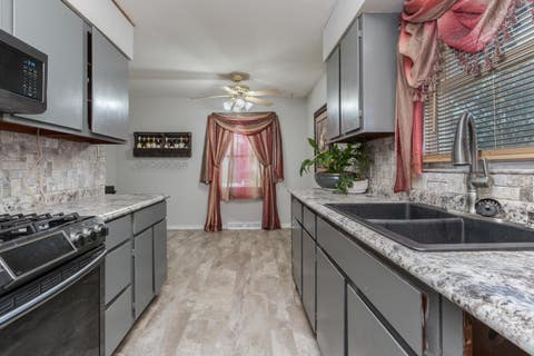 Tiny photo for 908 E Chestnut Street, Pontiac, IL 61764 (MLS # 12707664)