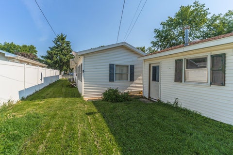 Tiny photo for 908 E Chestnut Street, Pontiac, IL 61764 (MLS # 12707664)