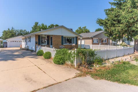 Tiny photo for 908 E Chestnut Street, Pontiac, IL 61764 (MLS # 12707664)