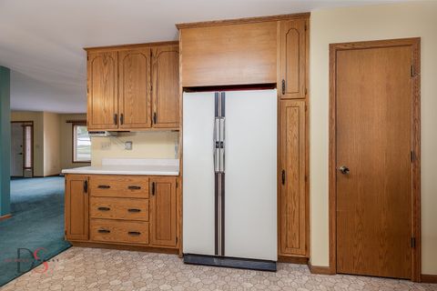 Tiny photo for 200 E Allen Street, Ottawa, IL 61350 (MLS # 12460481)