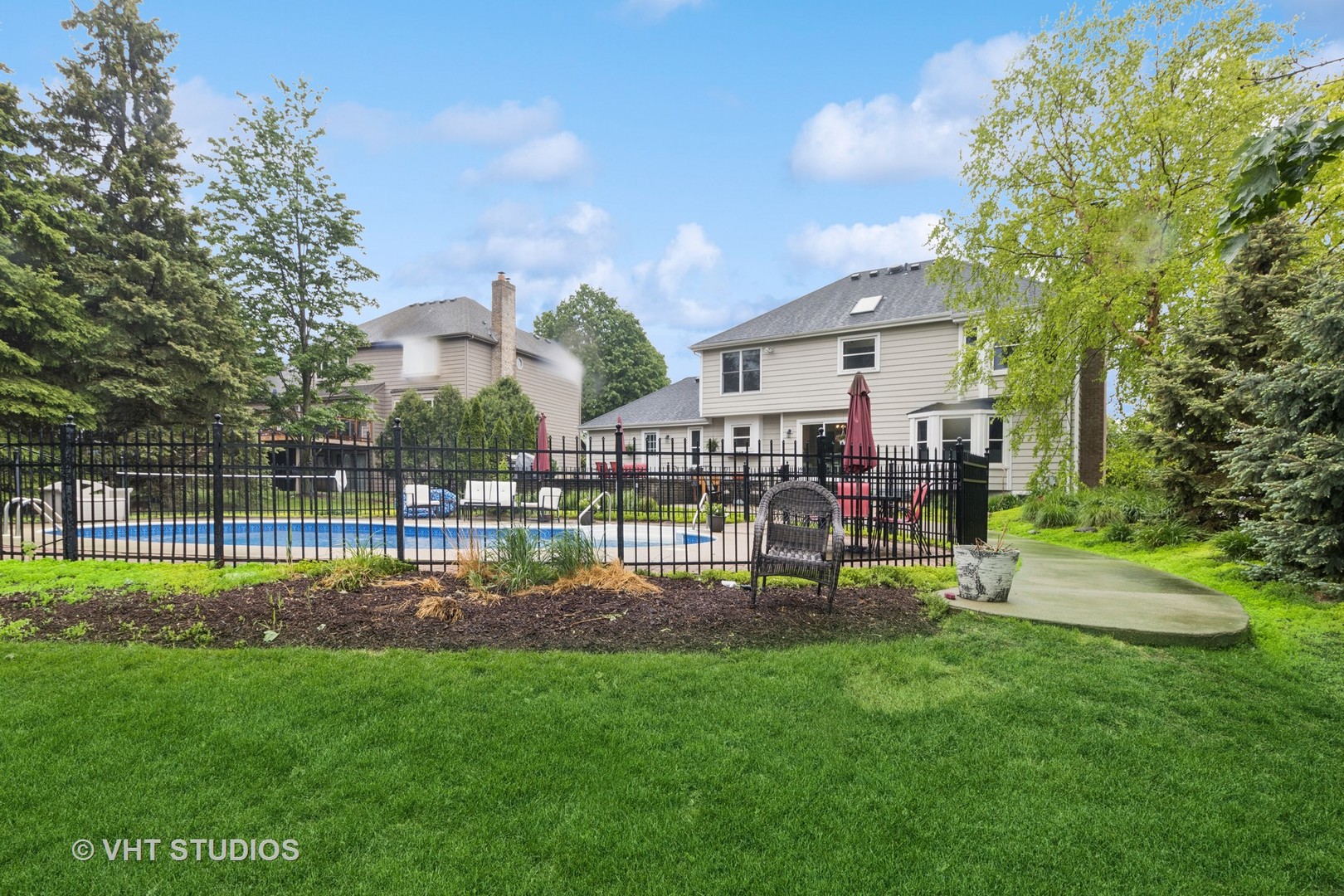 3022 Woods Creek Lane