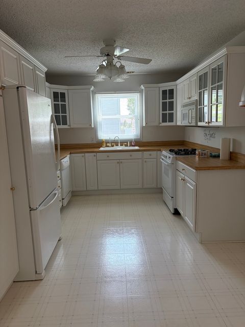 Tiny photo for 14650 Pebble Creek Court, Homer Glen, IL 60491 (MLS # 12705042)