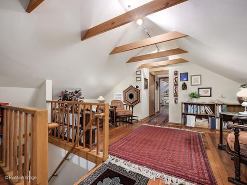 Tiny photo for 2500 W Farwell Avenue, Chicago, IL 60645 (MLS # 12685196)
