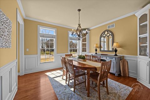 Tiny photo for 3N441 VACHEL LINDSAY Street, St. Charles, IL 60175 (MLS # 12572007)