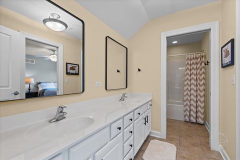 Tiny photo for 3N441 VACHEL LINDSAY Street, St. Charles, IL 60175 (MLS # 12572007)