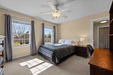 Tiny photo for 3N441 VACHEL LINDSAY Street, St. Charles, IL 60175 (MLS # 12572007)