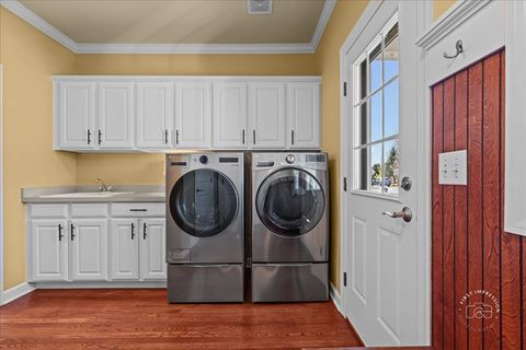 Tiny photo for 3N441 VACHEL LINDSAY Street, St. Charles, IL 60175 (MLS # 12572007)