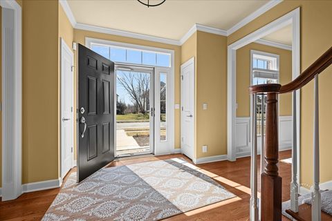 Tiny photo for 3N441 VACHEL LINDSAY Street, St. Charles, IL 60175 (MLS # 12572007)