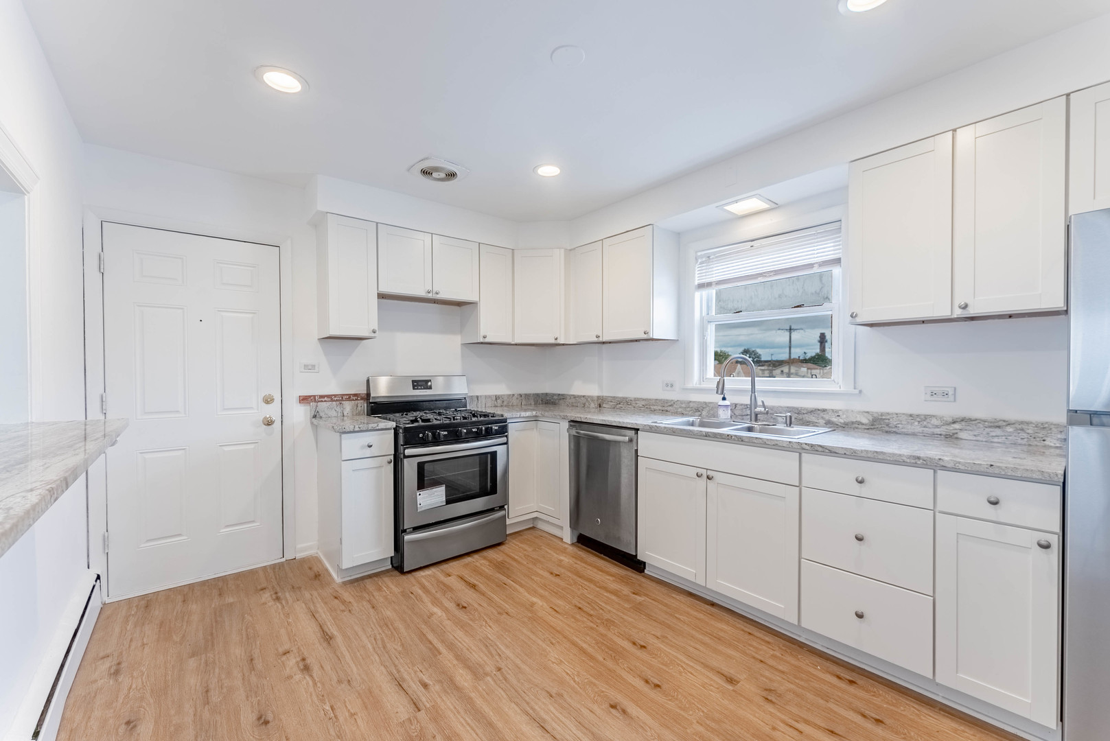 6944 W Diversey Avenue 3S