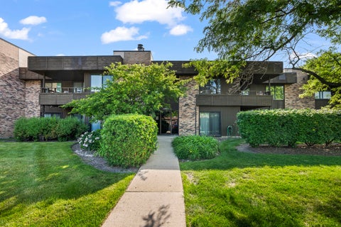 Photo of 1365 N Sterling Avenue #211C, Palatine, IL 60067 (MLS # 12664599)