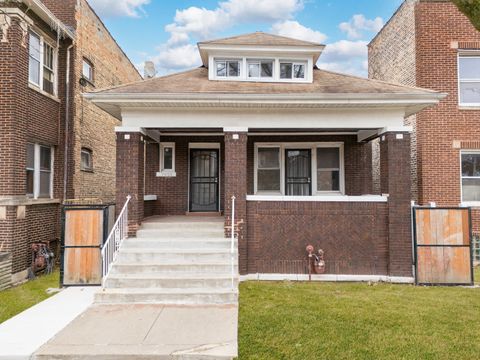 7955 S May Street Chicago IL 60620