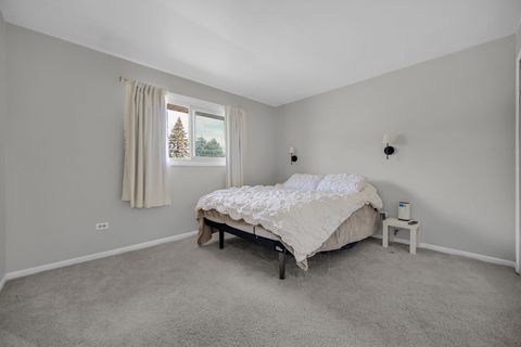 Tiny photo for 7305 W 75th Street, Bridgeview, IL 60455 (MLS # 12614261)