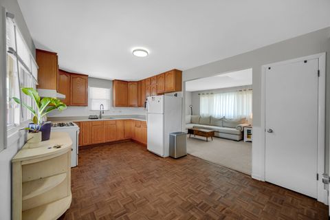 Tiny photo for 7305 W 75th Street, Bridgeview, IL 60455 (MLS # 12614261)