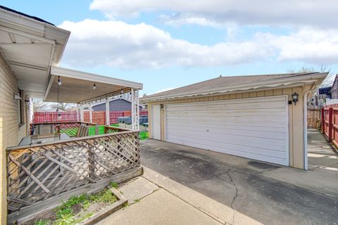 Tiny photo for 7305 W 75th Street, Bridgeview, IL 60455 (MLS # 12614261)