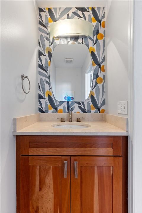 Tiny photo for 1530 N Elk Grove Avenue #G, Chicago, IL 60622 (MLS # 12548008)