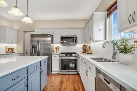 Tiny photo for 7817 Cascade Way, Gurnee, IL 60031 (MLS # 12575178)