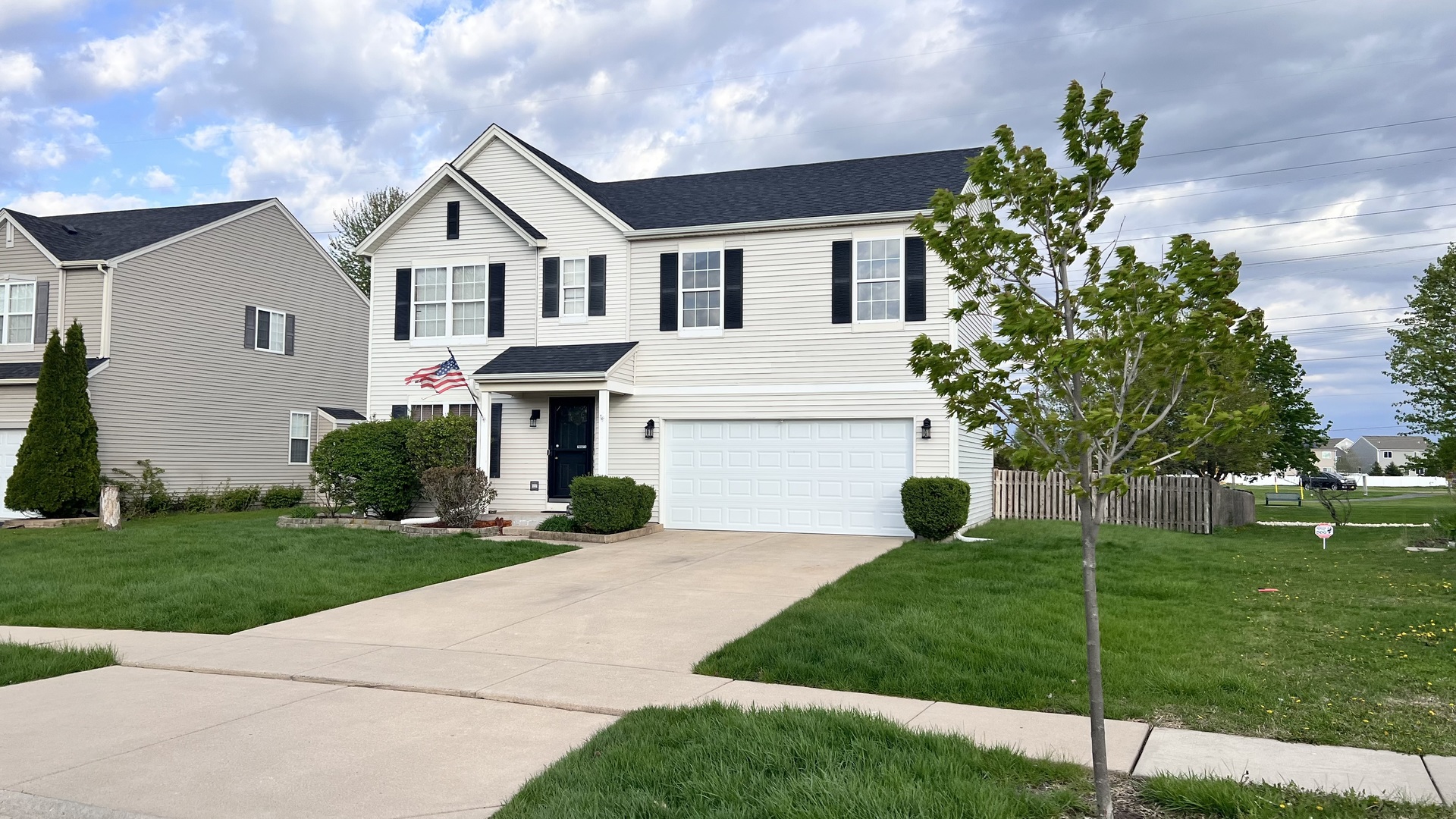 1608 HAWTHORNE RIDGE Drive