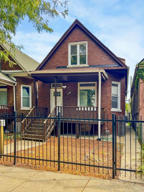 Tiny photo for 5639 S Emerald Avenue, Chicago, IL 60621 (MLS # 12527367)