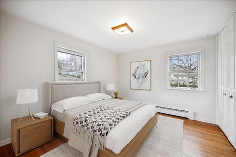 Tiny photo for 1245 Canterbury Lane, Glenview, IL 60025 (MLS # 12548227)