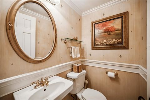 Tiny photo for 1245 Canterbury Lane, Glenview, IL 60025 (MLS # 12548227)