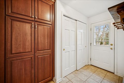 Tiny photo for 1245 Canterbury Lane, Glenview, IL 60025 (MLS # 12548227)