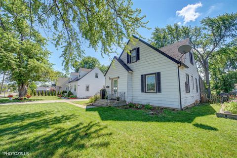 Tiny photo for 10417 W Palmer Avenue, Melrose Park, IL 60164 (MLS # 12572011)